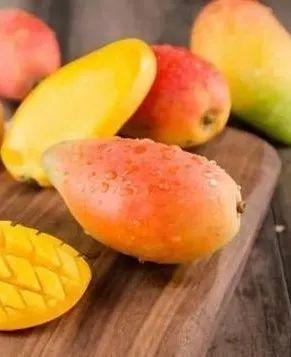 三亞特產(chǎn)(三亞特產(chǎn)哪里買便宜又好)