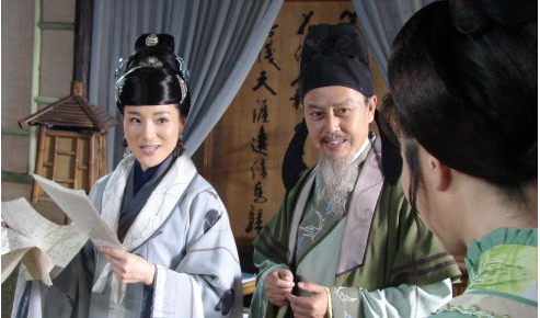 天子呼來不上船自稱臣是酒中仙是誰寫的(天子呼來不上船自稱臣是酒中仙的作者)