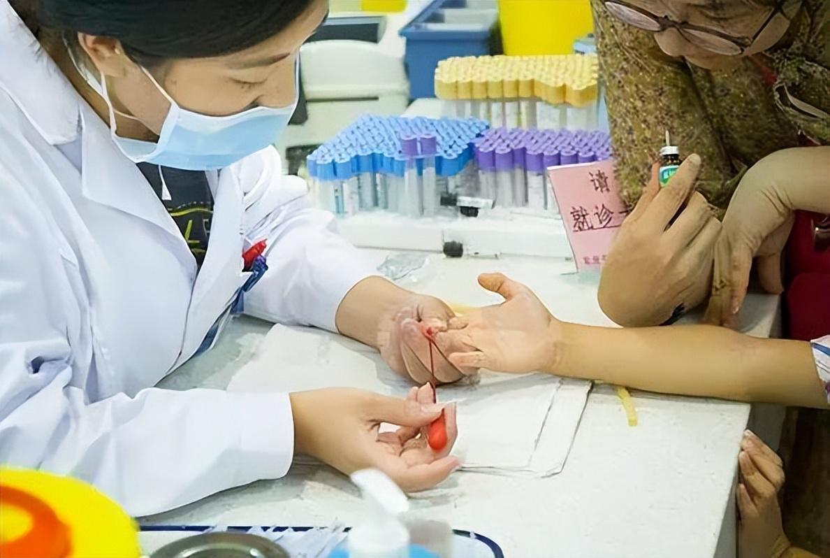 淋巴細(xì)胞比率偏高是什么意思(淋巴細(xì)胞比率偏高是什么意思怎么治)