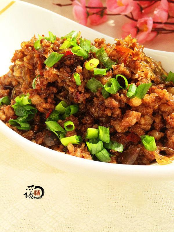 螞蟻上樹是什么菜(螞蟻上樹是什么菜呀怎么做的呀)