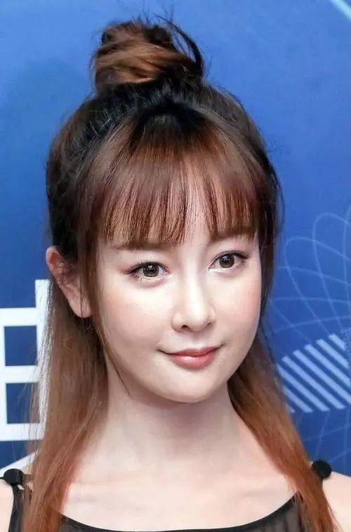 柳巖為什么嘴歪(柳巖嘴歪面相)