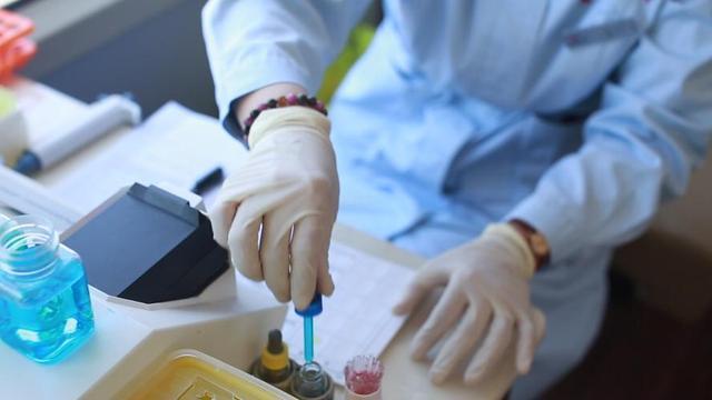 淋巴細(xì)胞比率偏高是什么意思(淋巴細(xì)胞比率偏高是什么意思怎么治)