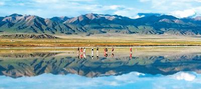 茶卡鹽湖的形成原因(茶卡鹽湖是怎么形成的)