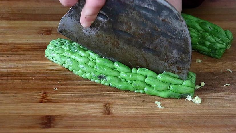 苦瓜怎么做好吃 吃苦瓜等于慢性自殺