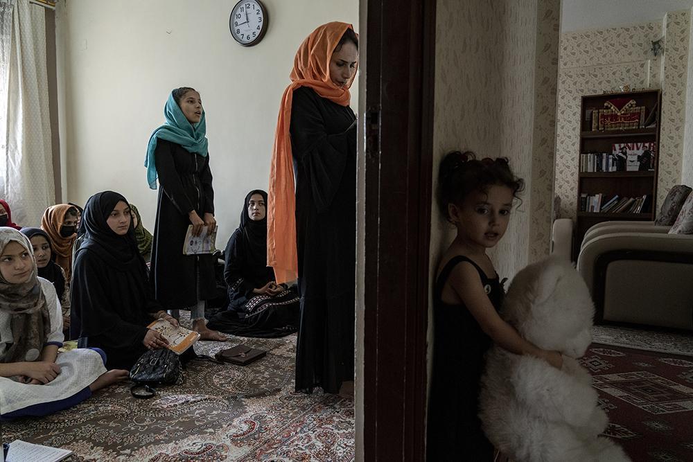 地下的學(xué)校的解釋(地下的學(xué)校指的是什么)