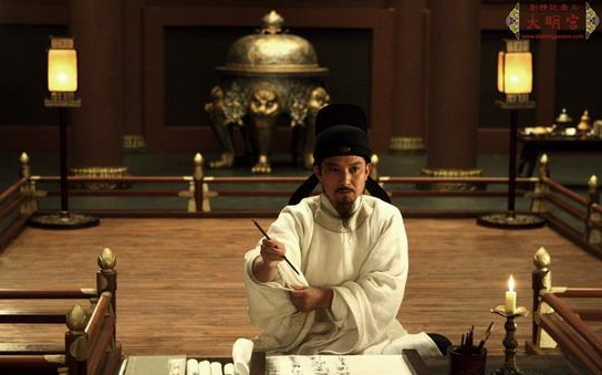 天子呼來不上船自稱臣是酒中仙是誰寫的(天子呼來不上船自稱臣是酒中仙的作者)