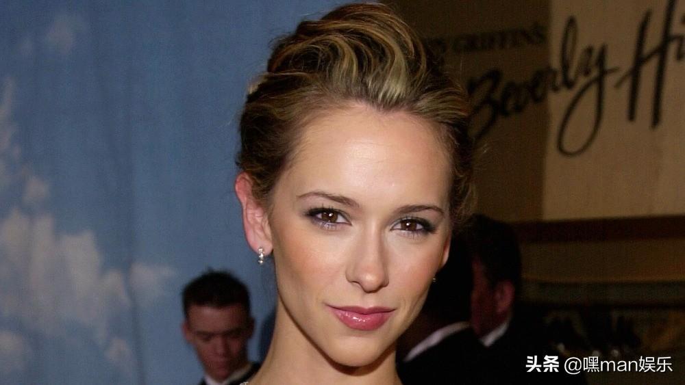 詹妮弗洛芙休伊特 詹妮弗安妮斯頓很虛偽