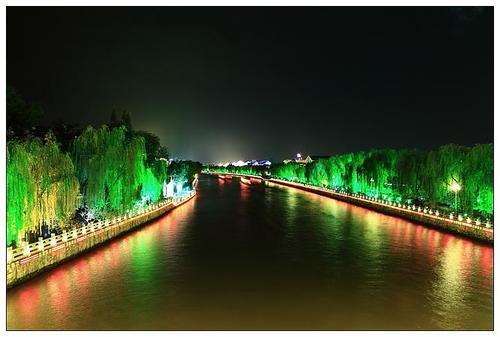 冬至乾陽(yáng)殿受朝詩(shī)原文作者是誰(shuí)(冬至乾陽(yáng)殿受朝詩(shī)原文作者)