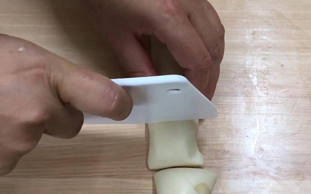 綠豆糕怎么做(綠豆糕的簡(jiǎn)易做法)