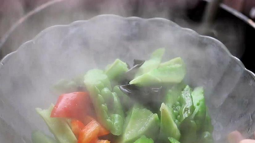 苦瓜怎么做好吃 吃苦瓜等于慢性自殺