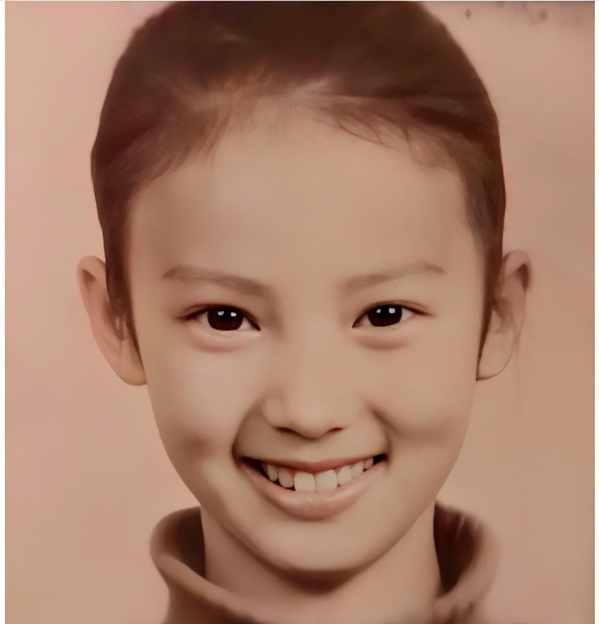 柳巖為什么嘴歪(柳巖嘴歪面相)