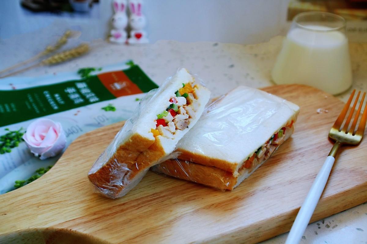 怎么做雞肉三明治(雞肉三明治的做法)