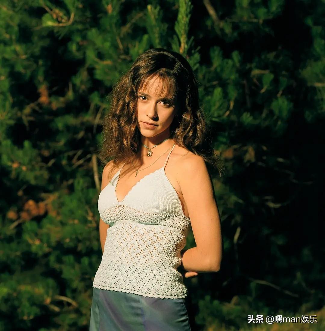 詹妮弗洛芙休伊特 詹妮弗安妮斯頓很虛偽