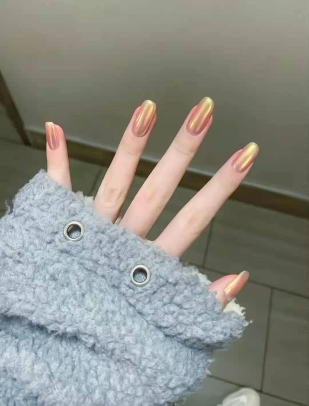 美甲圖片2021新款式冬季顯白 2021美甲最新款圖片