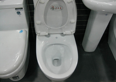 衛(wèi)生間異味找不到原因(衛(wèi)生間異味找不到原因分析)