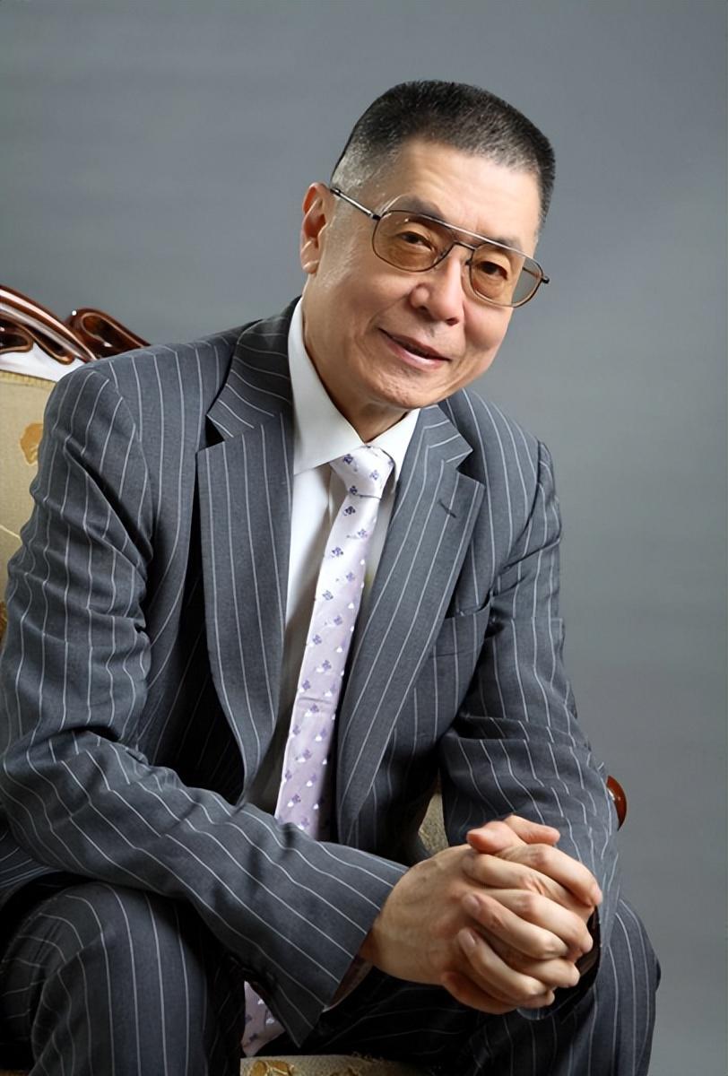 鋼琴大師劉詩昆個人資料（劉詩昆教你彈鋼琴）