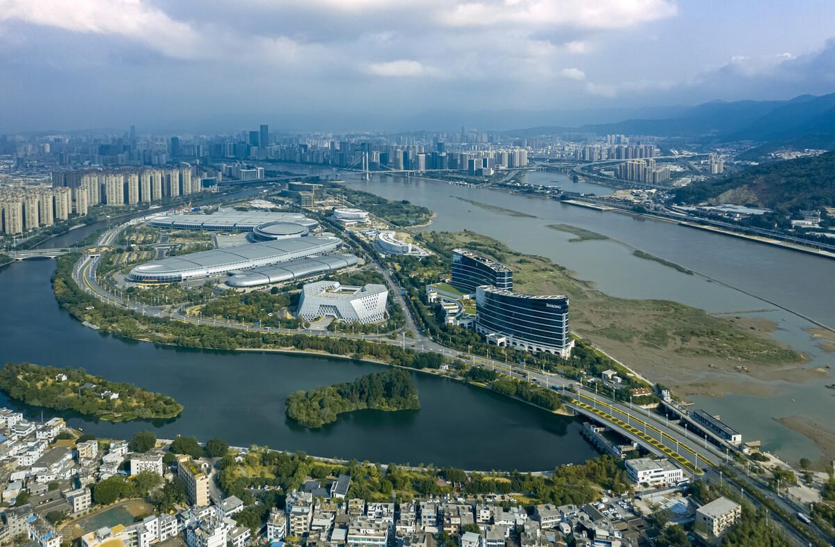 最新十大火爐城市排名(中國(guó)十大最熱的城市排名)