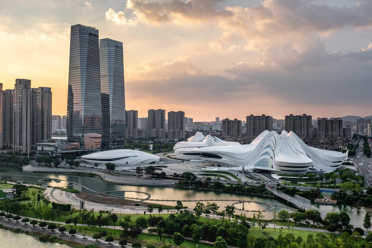 最新十大火爐城市排名(中國(guó)十大最熱的城市排名)