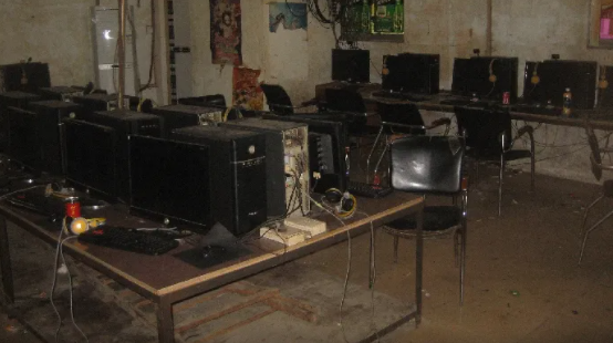 反恐精英起源僵尸版下載「cs僵尸模式手機版」