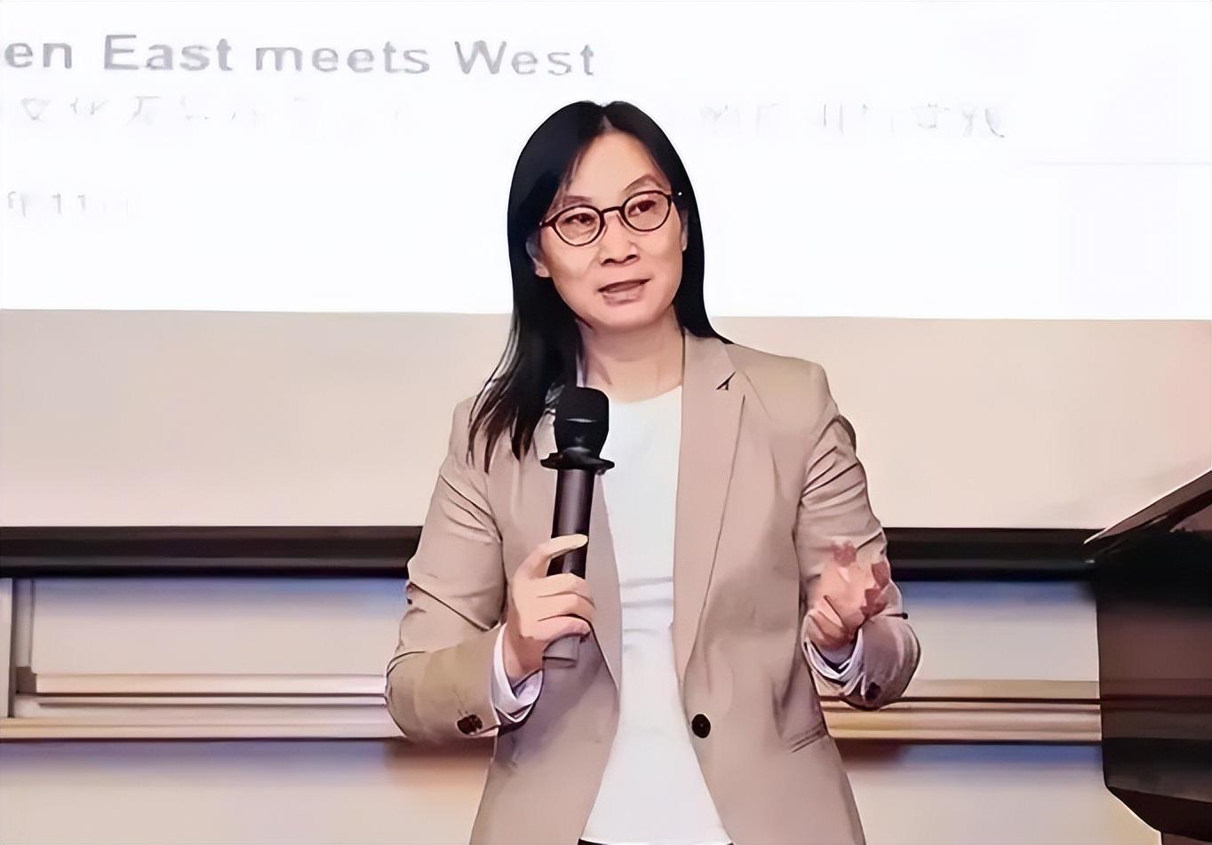 前北大教授陳春花學歷事件，從網紅教授到學歷造假