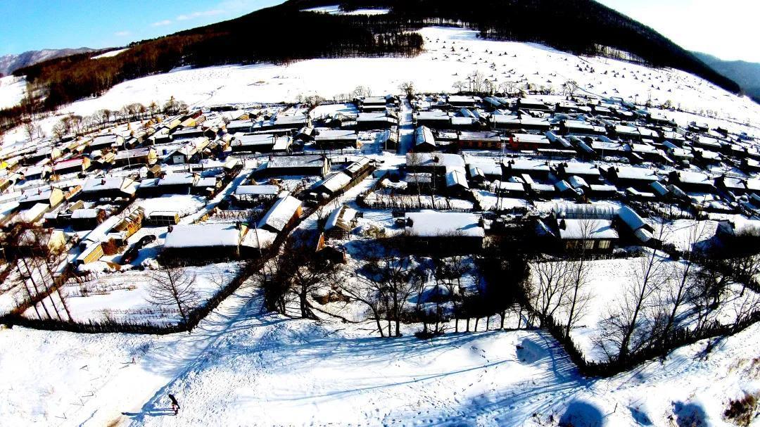 中國雪鄉在哪個城市及成因(怎么去雪鄉最方便)