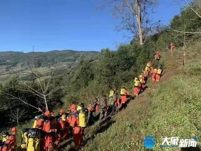 遇難地質人員進山為何穿一次性雨衣，初步判斷遇難原因最大可能是失溫