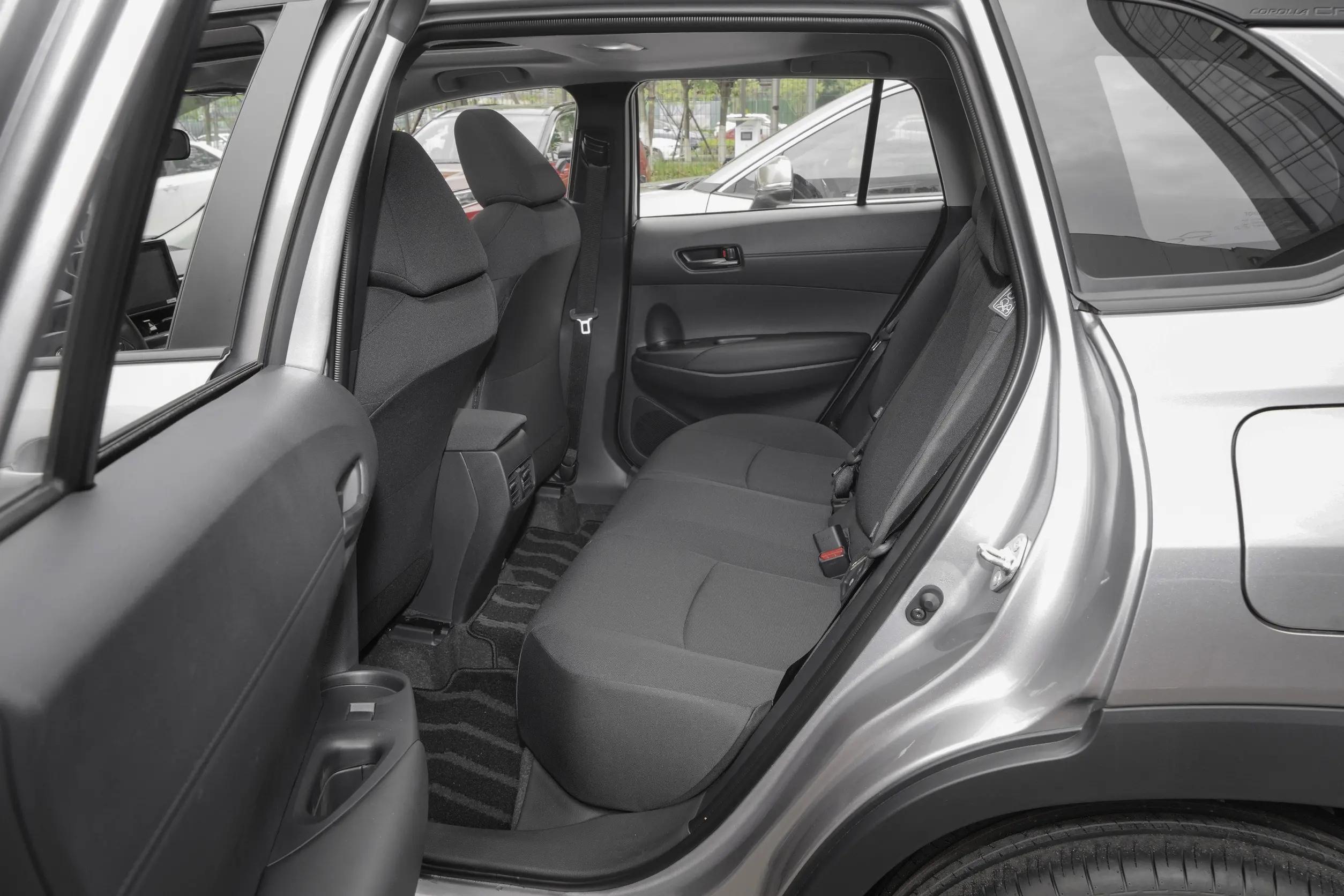 15萬左右的車排行榜(落地15萬左右買什么車好suv)