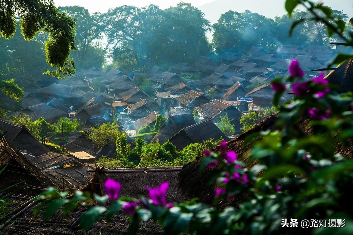 中國最后一個原始部落在哪里(云南省原始部落女人住樹上)