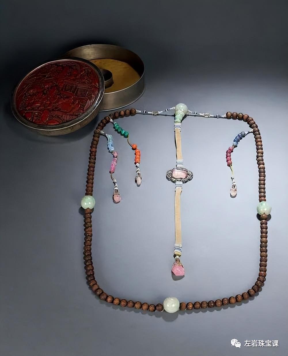 中國(guó)最值錢(qián)的古董是什么(中國(guó)最值錢(qián)的古董排行榜價(jià)格)