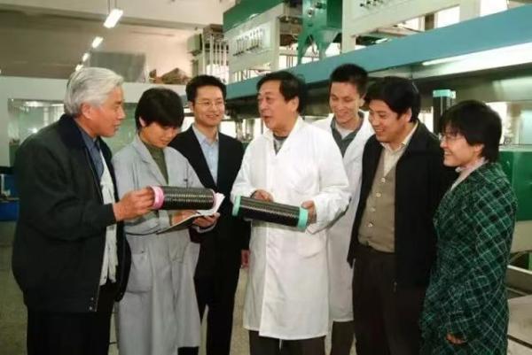 3位航天員太空出差都帶了什么,3位航天員太空出差帶的物品