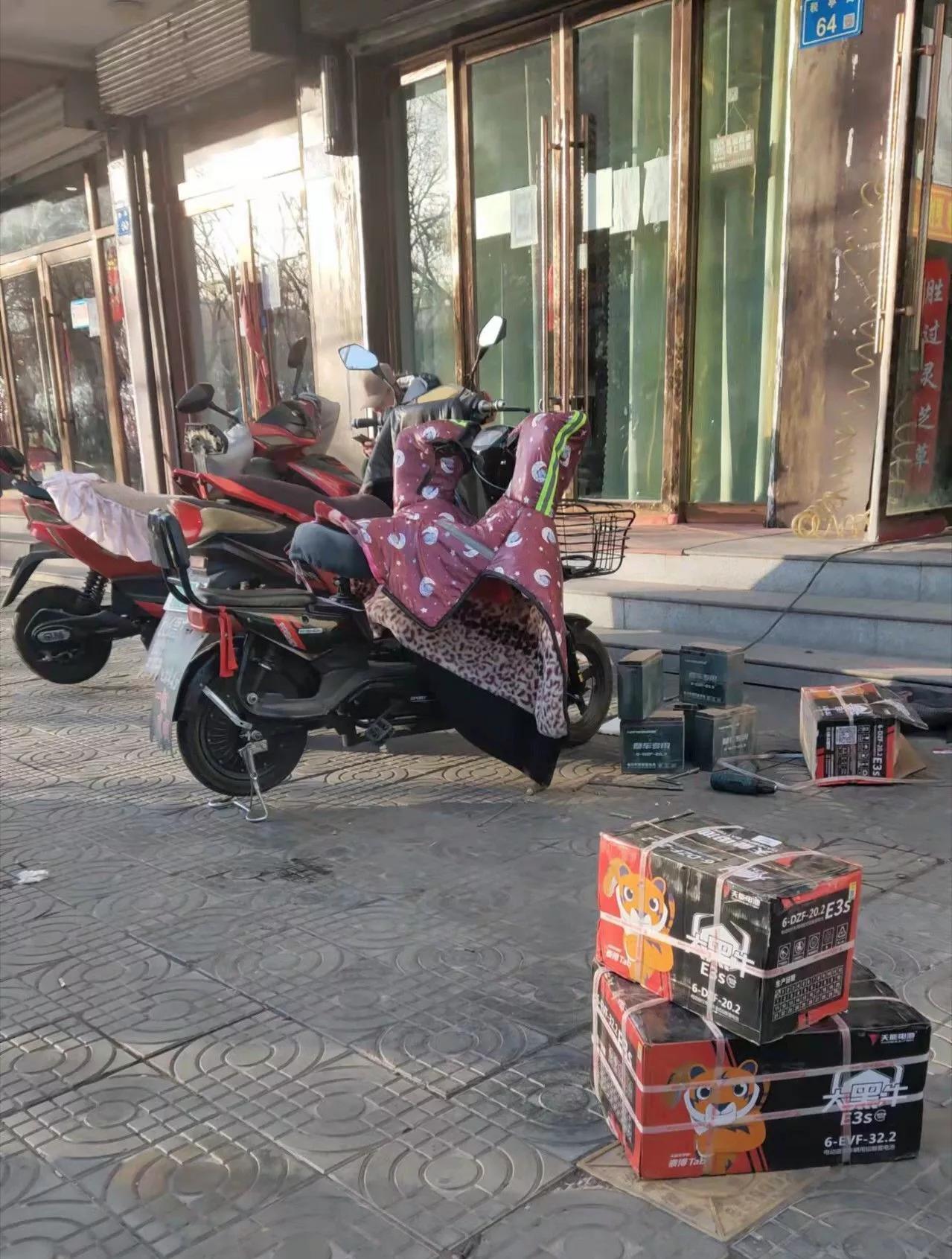 三輪車什么電池最耐用（三輪車換什么電瓶最耐用）