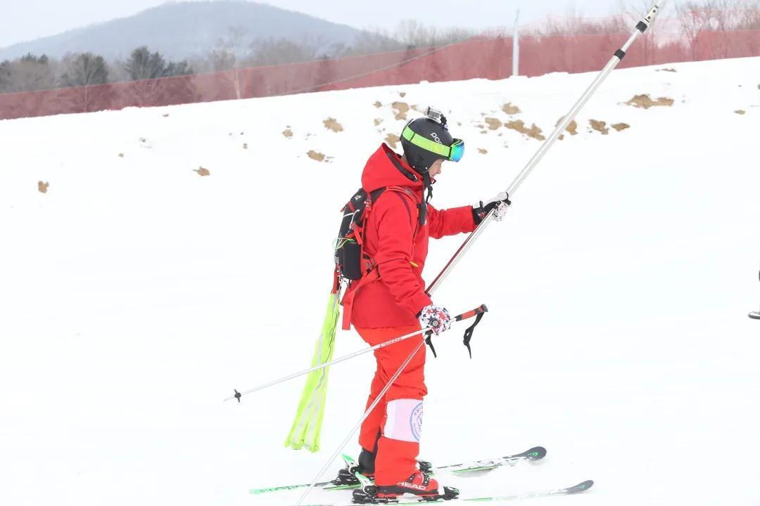 中國雪鄉在哪個城市及成因(怎么去雪鄉最方便)