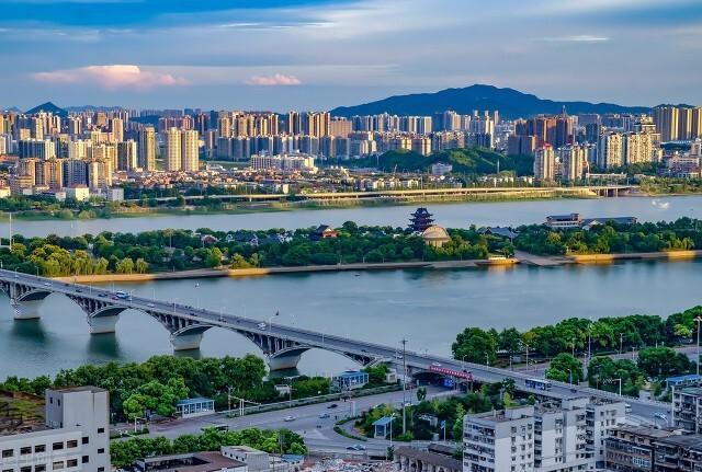 中國物價高的城市排名(中國城市消費前10強出爐)