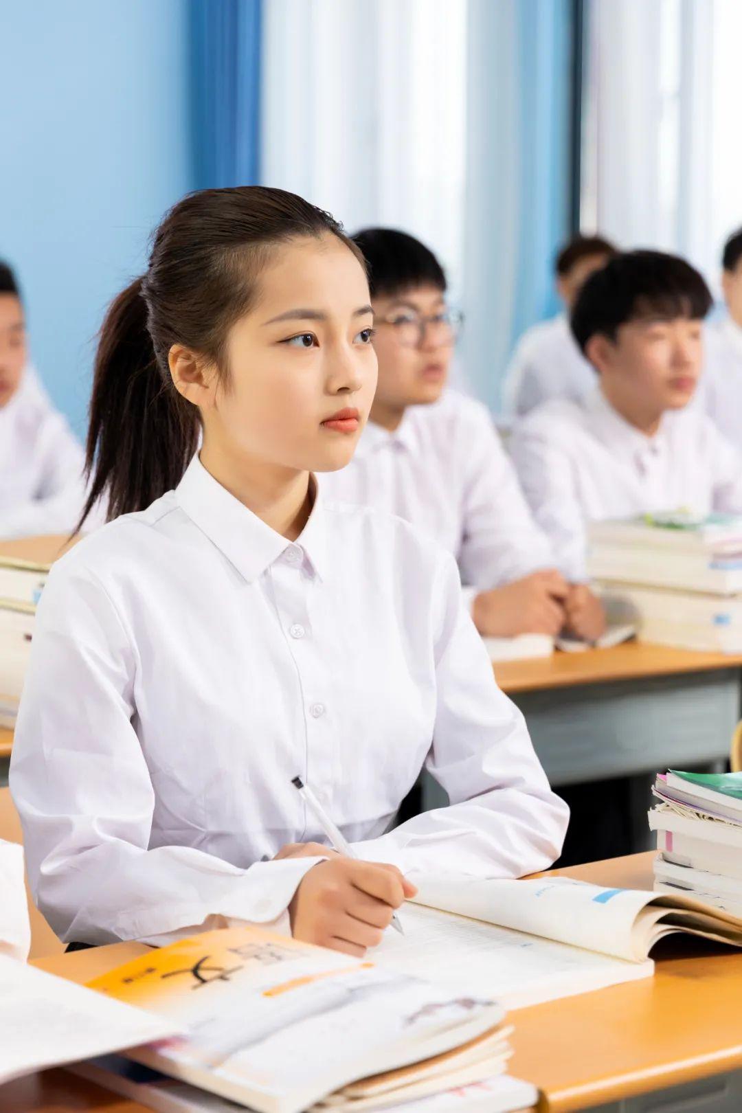 女孩子適合學什么技術（女孩適合的職業排行榜）