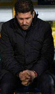 深夜里買醉經典說說：我獨自在深夜里買醉「精選77句推薦」