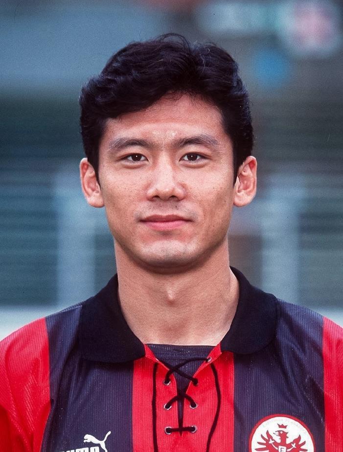 中國公認(rèn)第一前鋒(中國男足第一前鋒是誰)