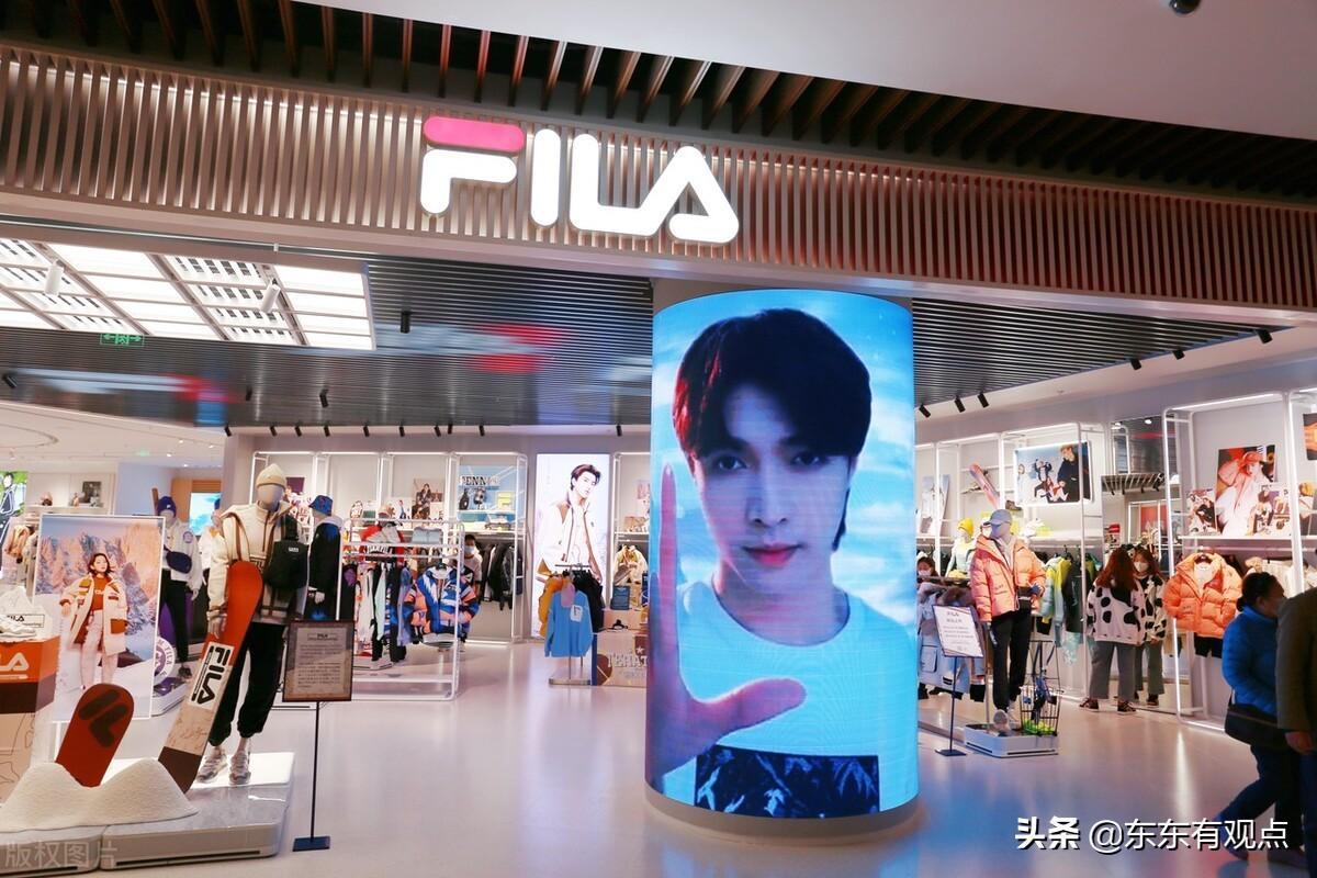 斐樂行李箱正品多少錢(十大耐用行李箱品牌)