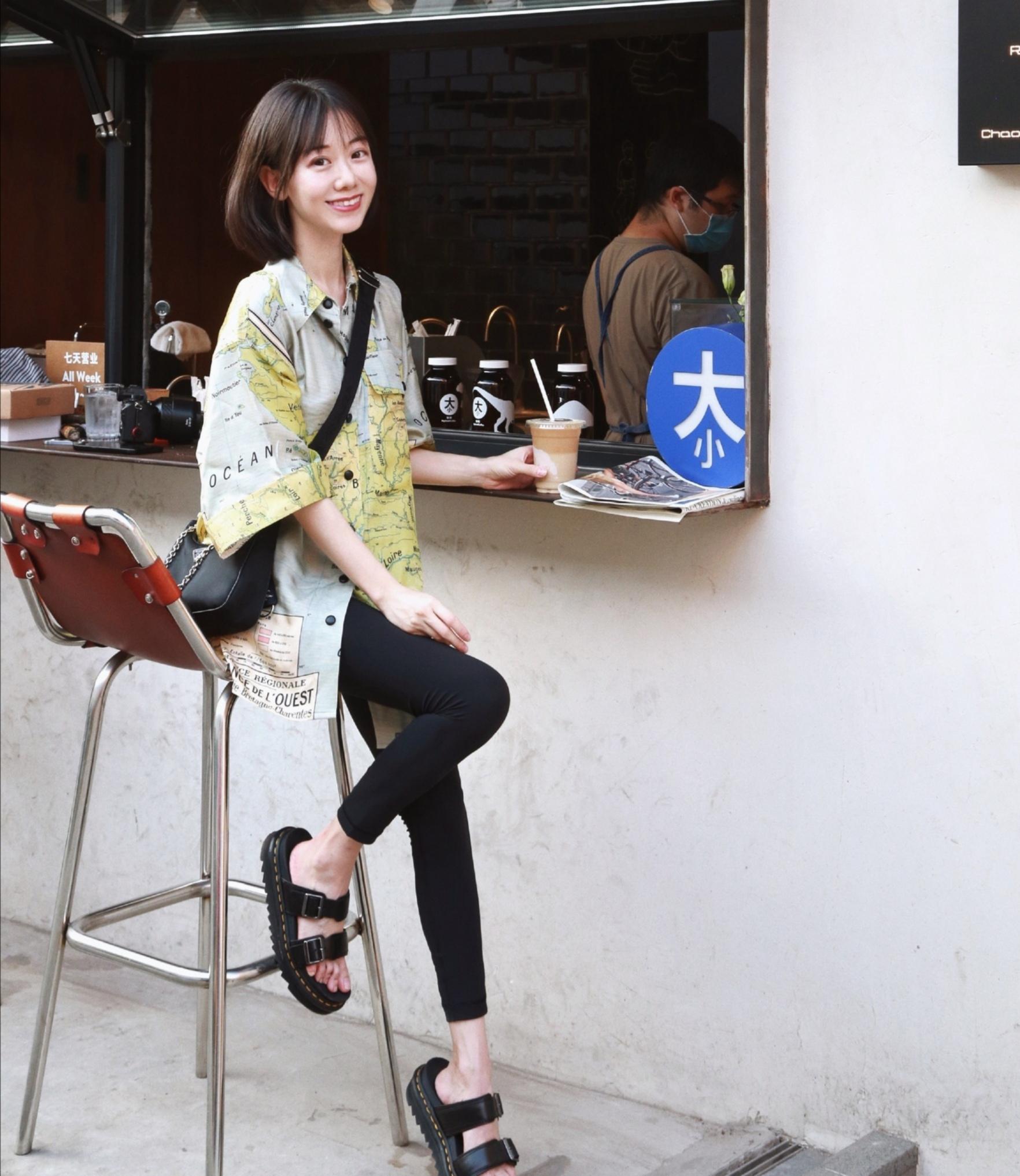 鄰家女孩女裝是什么風格的（鄰家妹妹風穿搭火了）