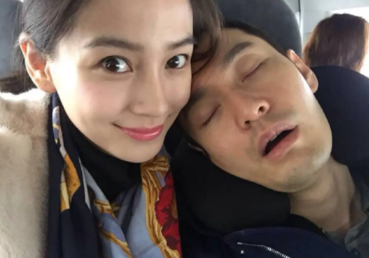 黃曉明和baby官宣離的婚是真的嗎,黃曉明baby被曝可能復婚