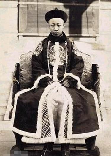 清朝歷代帝王順序表(清朝24個皇帝完整排序)