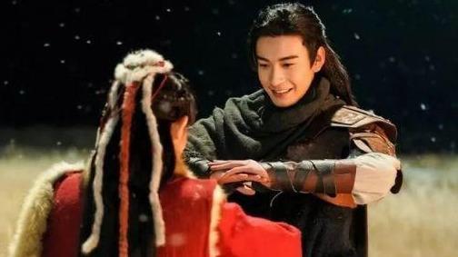 高手寂寞經(jīng)典語(yǔ)錄，孤獨(dú)是只有一人，寂寞是空無(wú)一物